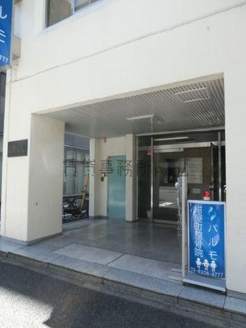 正面玄関