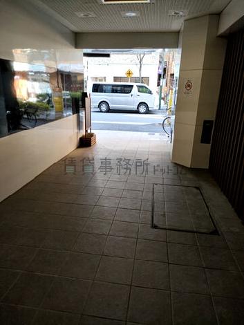 玄関周辺
