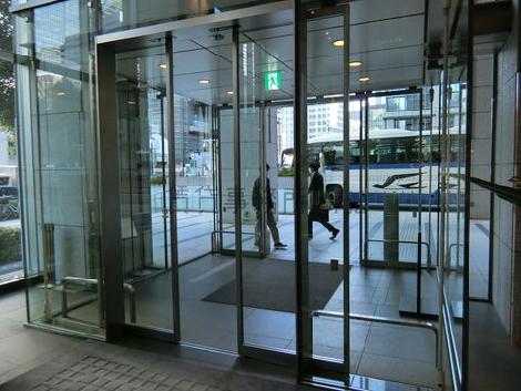 正面玄関