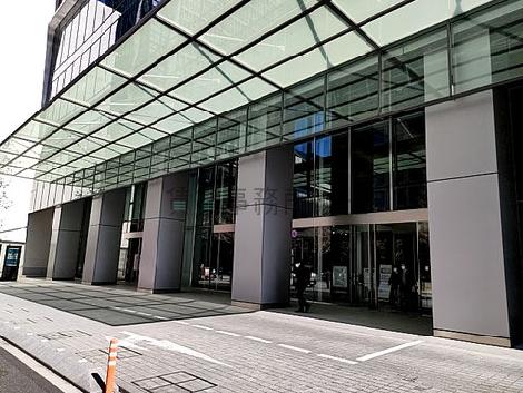 正面玄関