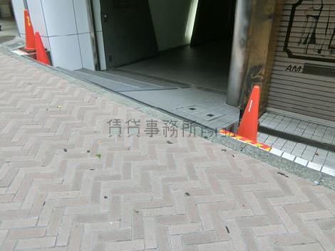 正面玄関