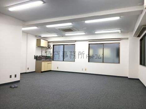 第2スヂノビルの室内
