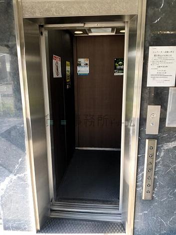 エレベーター