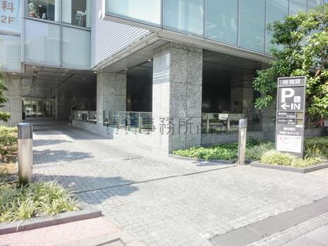 パーキング出入り口