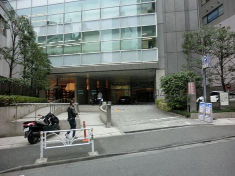 正面玄関