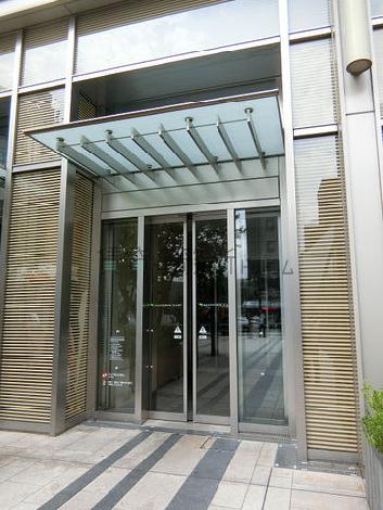 正面玄関