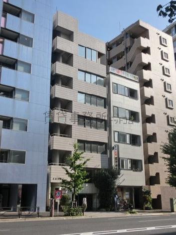 ビルが立ち並びます