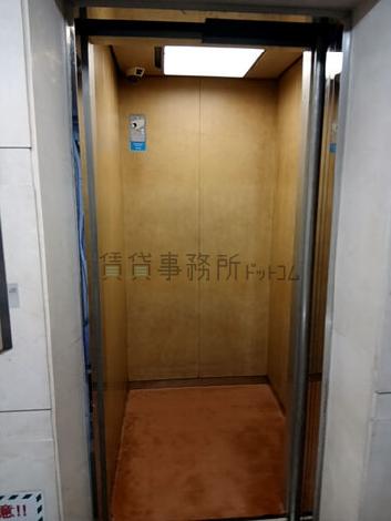 エレベーター