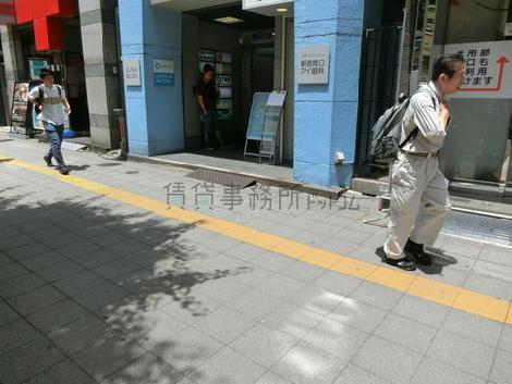 正面玄関
