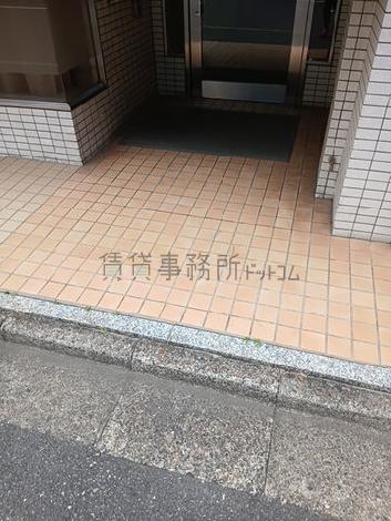 正面玄関