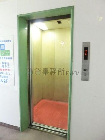 エレベーター