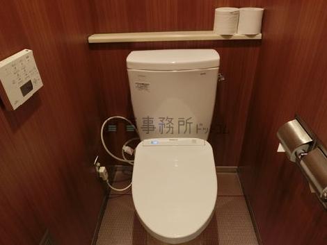 サンブリヂ小川町ビルのトイレ
