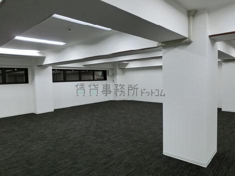 サンブリヂ小川町ビルの室内