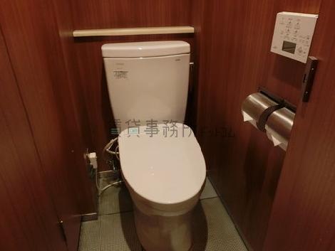 サンブリヂ小川町ビルのトイレ