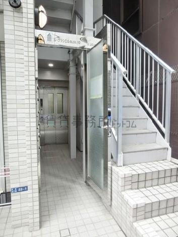 正面玄関