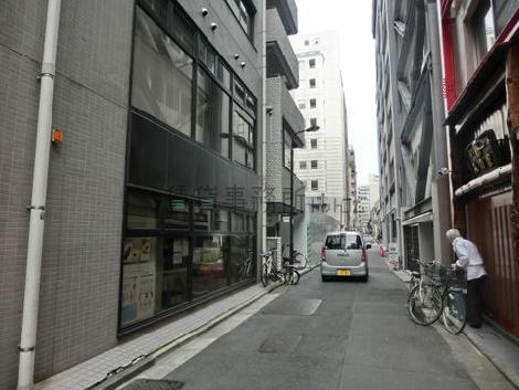 建物の裏手です