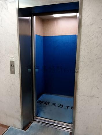 エレベーター