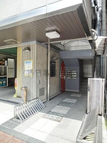 正面玄関
