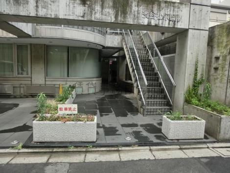 正面玄関