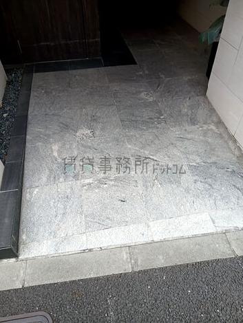 正面玄関
