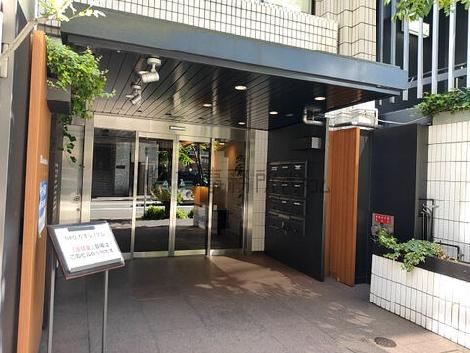 正面玄関
