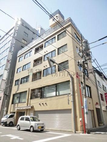 重厚感のあるビルです