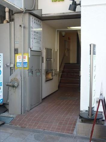 正面玄関