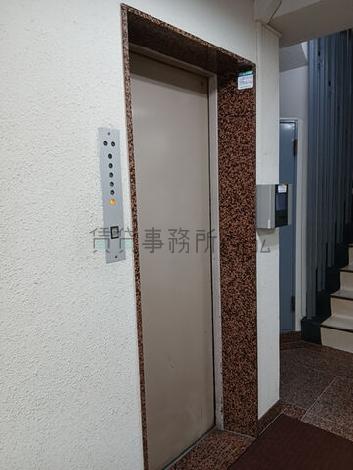 エレベーター