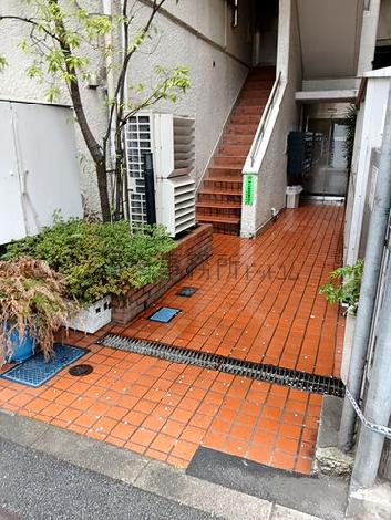 正面玄関