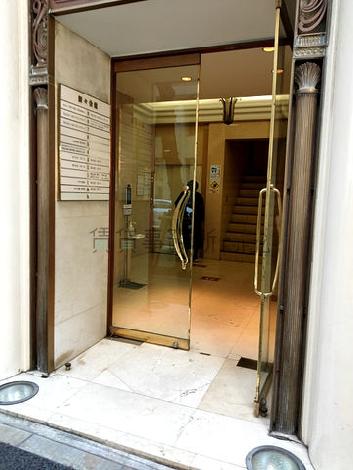 正面玄関