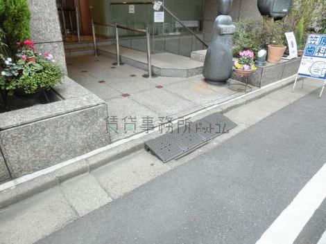 正面玄関