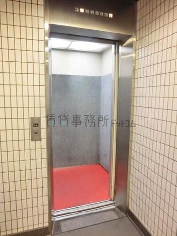 エレベーター