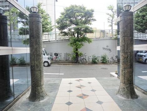 正面玄関