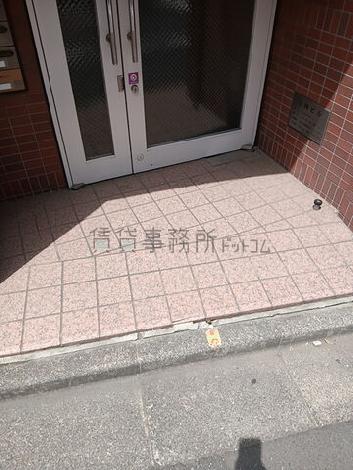 正面玄関