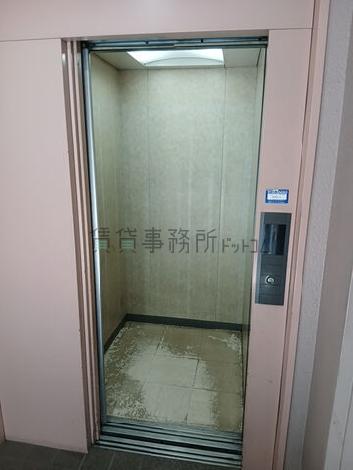 エレベーター