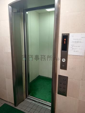 エレベーター