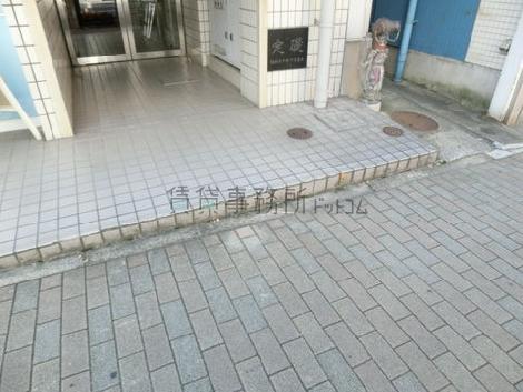 正面玄関