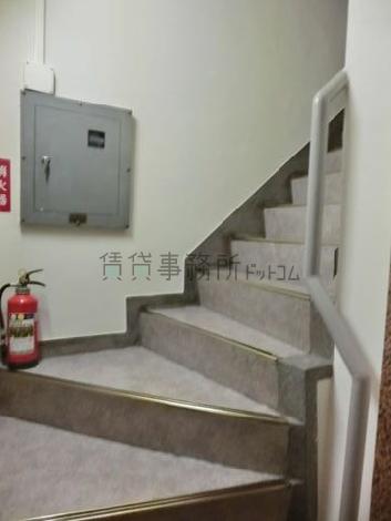 階段の上り口