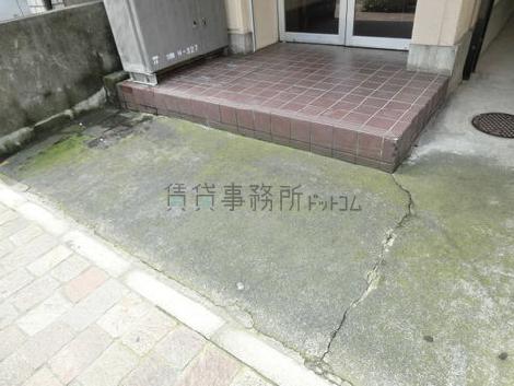 正面玄関