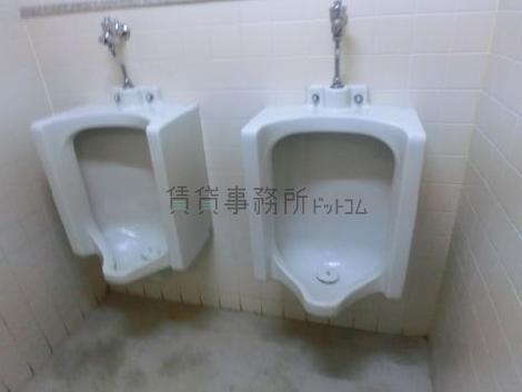 男子トイレ