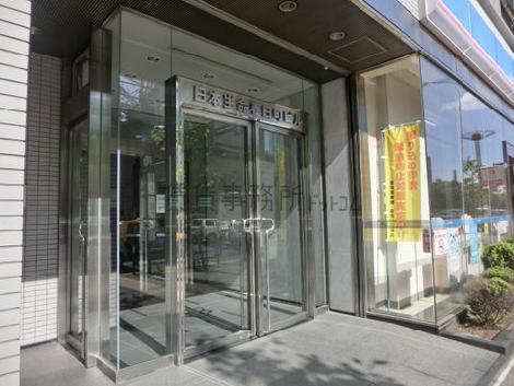 正面玄関