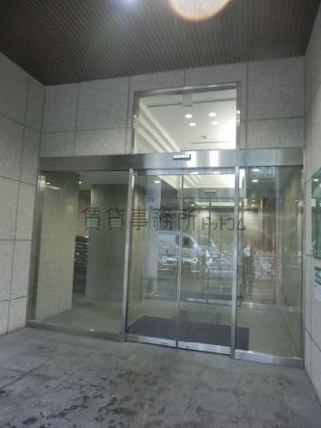天井高は2ｍ程ございます