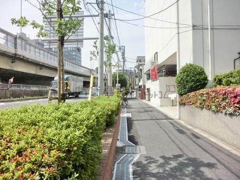 目白通りに沿った場所です