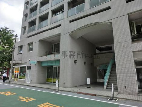 正面玄関