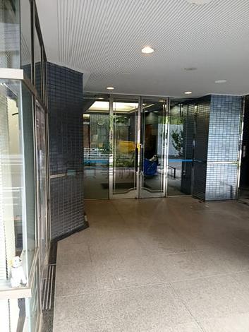 正面玄関