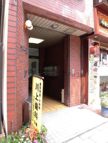 正面玄関