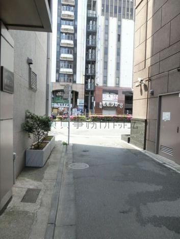 玄関前通り
