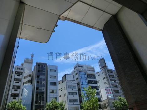 正面玄関