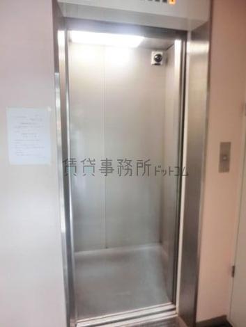 防犯カメラを設置
