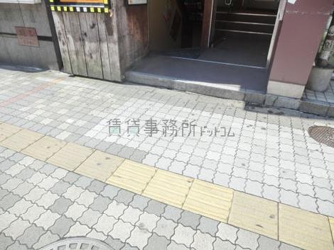正面玄関
